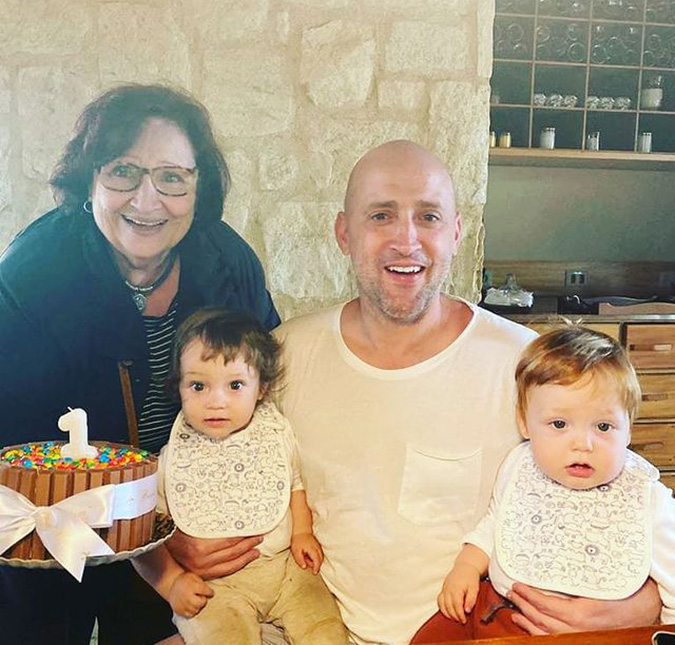 Dea Lúcia, mãe de Paulo Gustavo, anuncia samba da São Clemente em homenagem ao filho