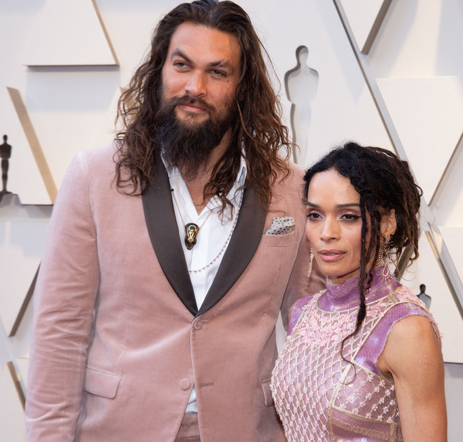 Jason Momoa diz que quem manda em casa é a mulher: <i>Morro de medo dela</i>