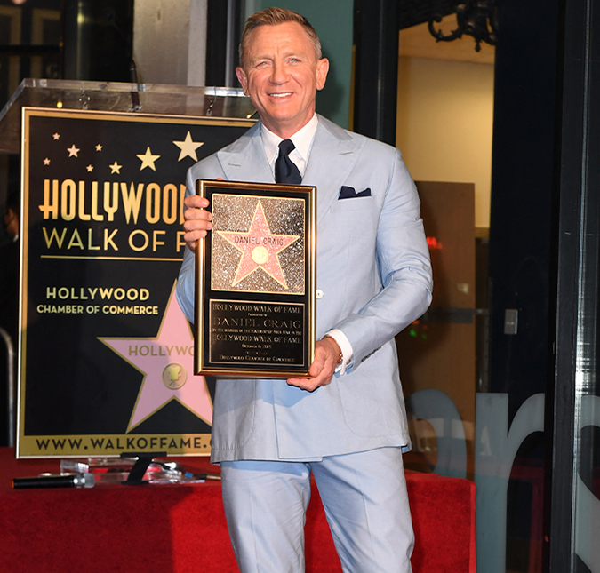 Daniel Craig, astro de <i>007</i>, ganha estrela na <i>Calçada da Fama</i> de Hollywood