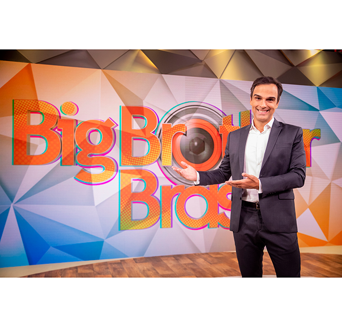 Tadeu Schmidt celebra após ser anunciado no <i>BBB</I>: <i>Radiante</i>