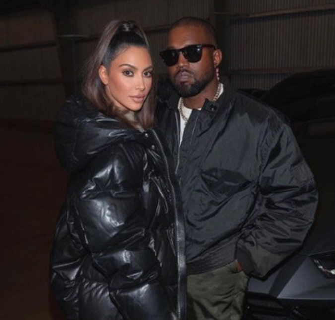Divórcio de Kanye West e Kim Kardashian segue firme e forte, segundo <I>site</i>