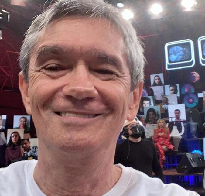 Serginho Groisman faz agradecimento e enaltece plateia virtual do <I>Altas Horas</i>
