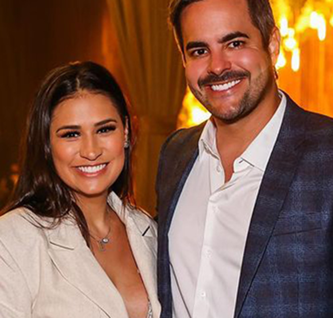 Simone recebe declaração do marido: <i>Minha esposa, companheira e melhor amiga</i>
