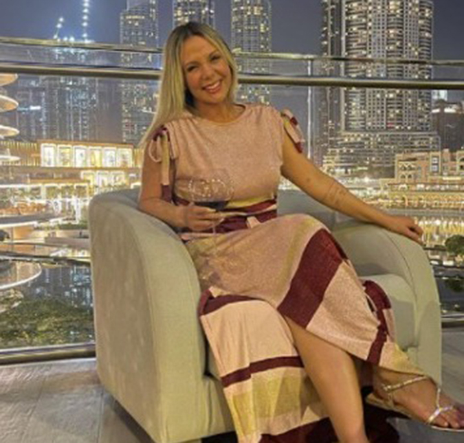 Carla Perez surpreende internautas com vídeo <i>ralando o tchan</i> em Dubai; assista!