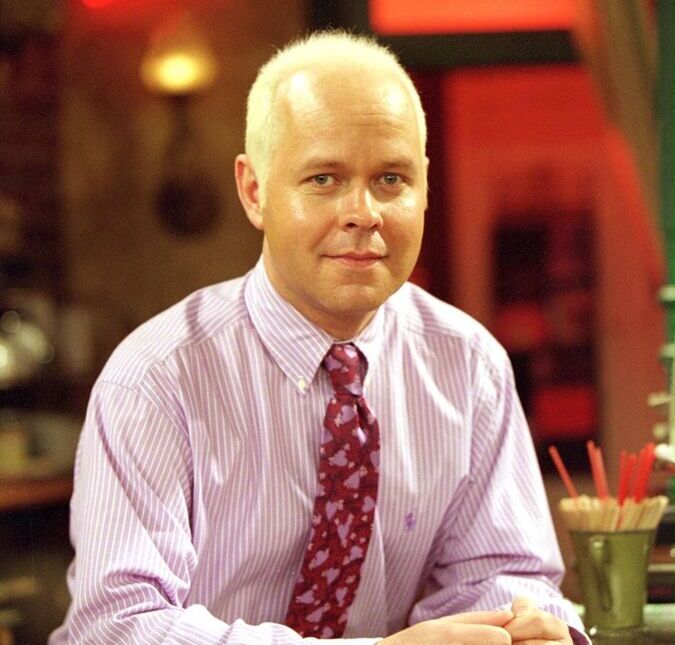 Elenco de <i>Friends</i> presta homenagens a James Michael Tyler