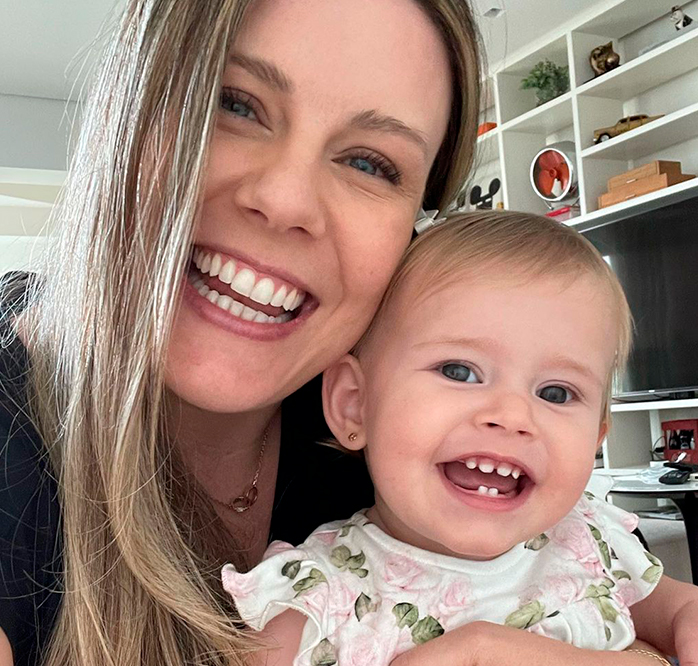 Daiana Garbin publica fotos raras da filha com Tiago Leifert e celebra primeiro aniversário: <i>Tão intenso ser a sua mãe</i>