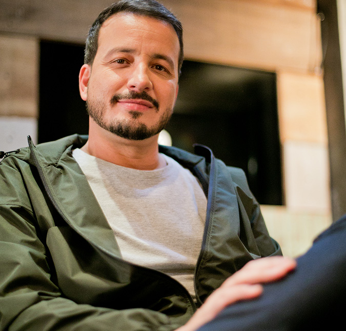 Rafael Cortez fala sobre novo álbum e comenta sobre importância da arte no pós-pandemia: <i>- É um portal do tempo</i>