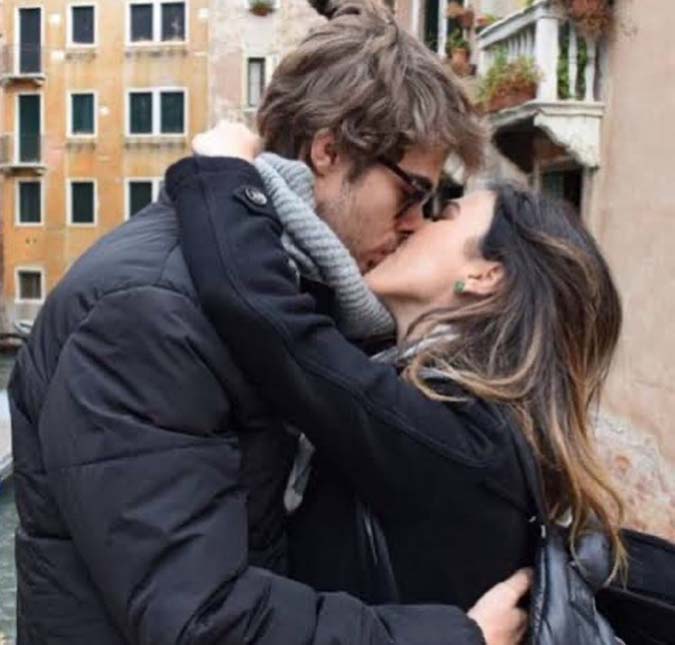 No aniversário de Rafa Vitti, Tatá Werneck posta declaração de amor: <i>Você me deu uma família</i>