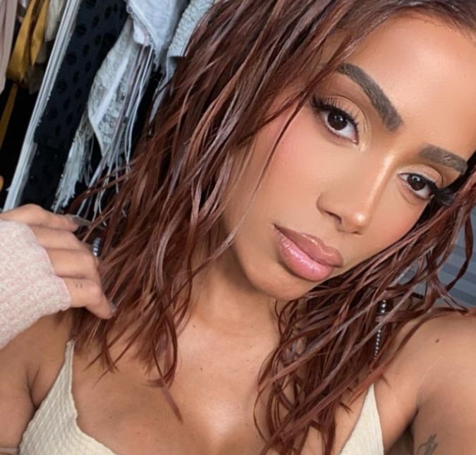 Dona de um estilo versátil, mas sem jamais perder a personalidade, a Malandra não tem medo de ousar na hora de transformar o visual!