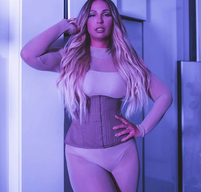 Valesca Popozuda é internada com pneumonia bacteriana, saiba mais!