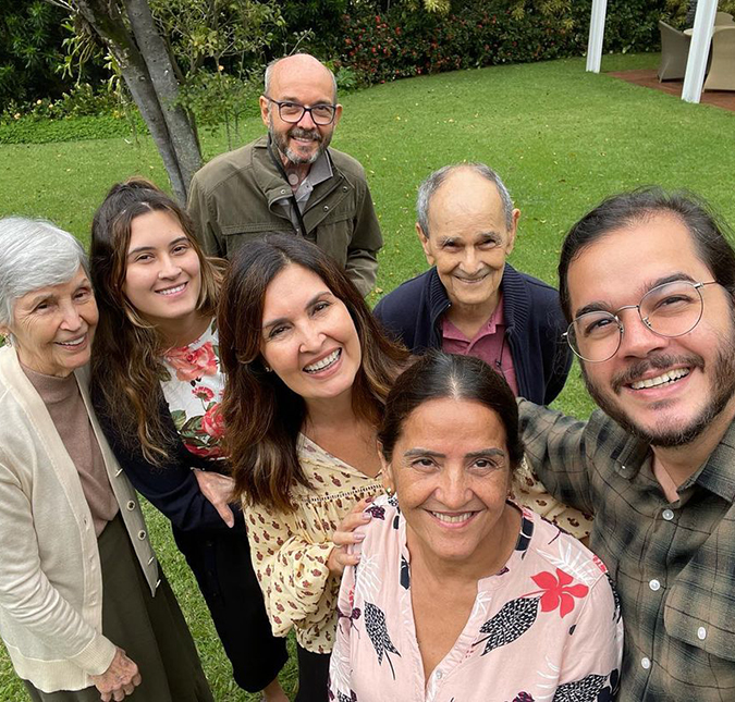 Fátima Bernardes e Túlio Gadêlha reúnem pais e sogros pela primeira vez
