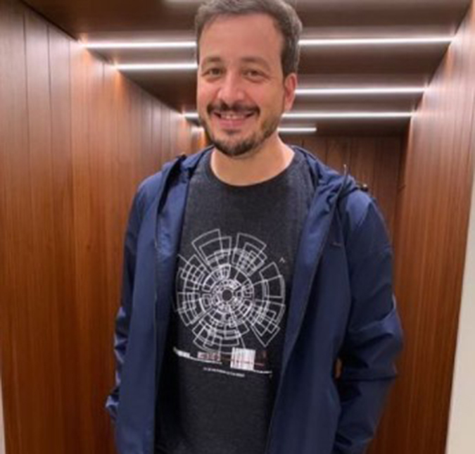 Rafael Cortez estreia <i>talk show</i> na <i>TV Cultura</i>: <i>Projeto muito antigo na minha vida</i>