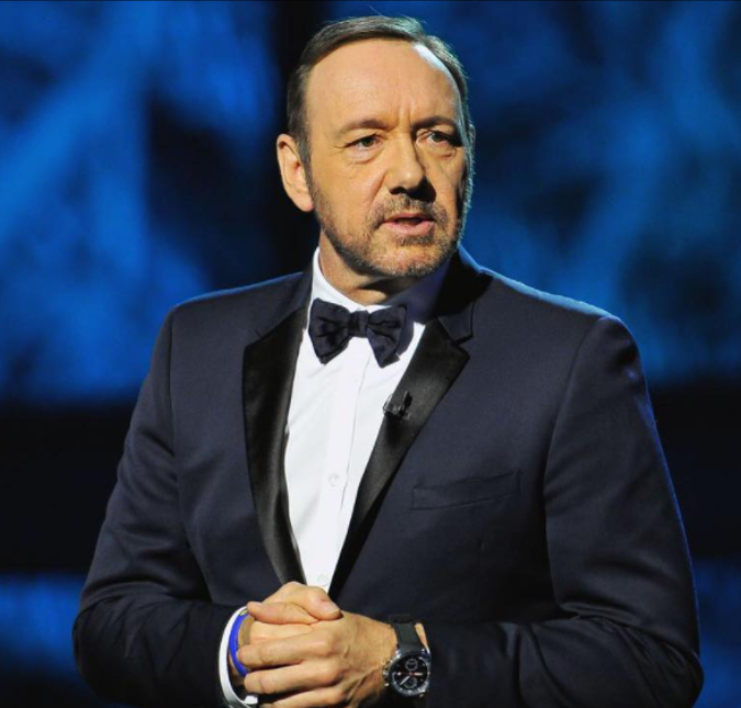 Kevin Spacey é condenado a pagar 173 milhões de reais após ser demitido de <I>House of Cards</i>