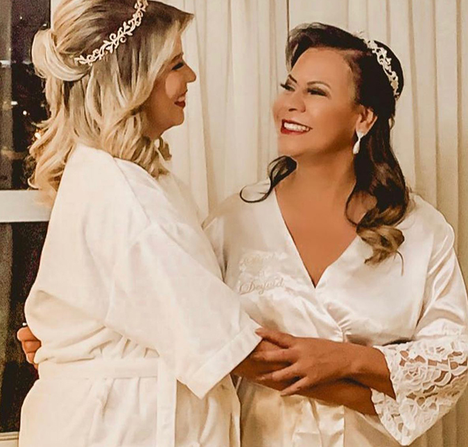 Mãe de Marília Mendonça posta texto sobre ser forte: <I>Seguir em frente mesmo com o coração despedaçado</i>