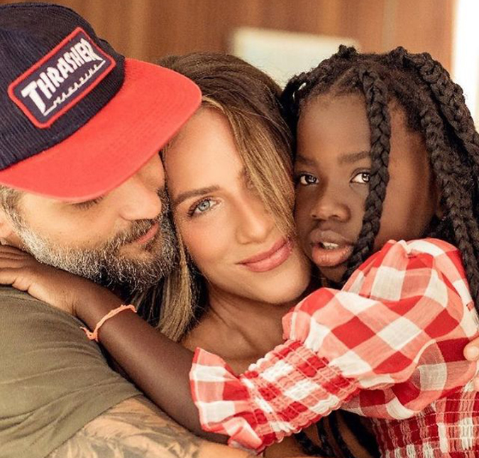 Giovanna Ewbank e Bruno Gagliasso comemoram primeira atuação de Titi