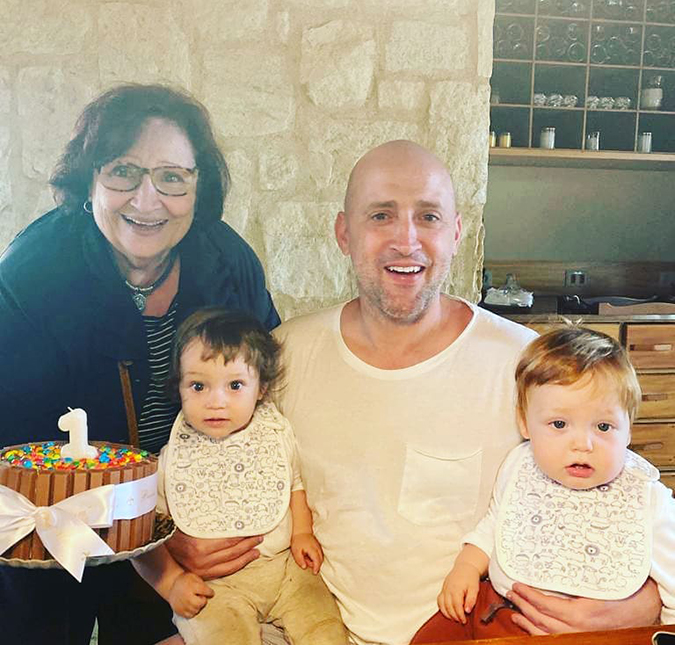 Mãe de Paulo Gustavo fala sobre netos Gael e Romeu: <i>É muito amor</i>
