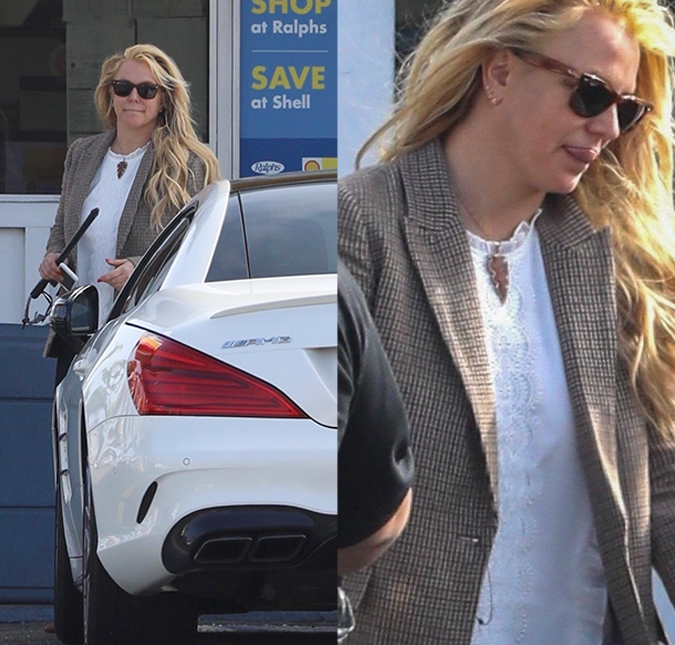 Britney Spears é vista passeando após fim da tutela, saiba mais!