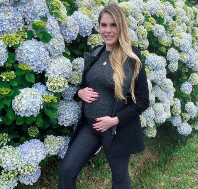 Bárbara Evans fala sobre os primeiros movimentos da filha