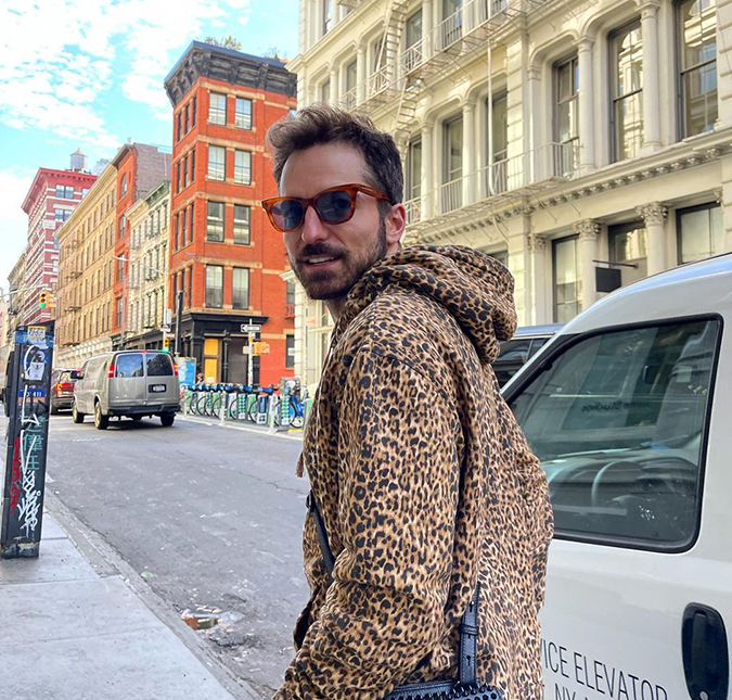 Thales Bretas viaja à Nova York pela primeira vez desde morte de Paulo Gustavo: <i>Essa cidade tem os capítulos mais bonitos da minha história</i>