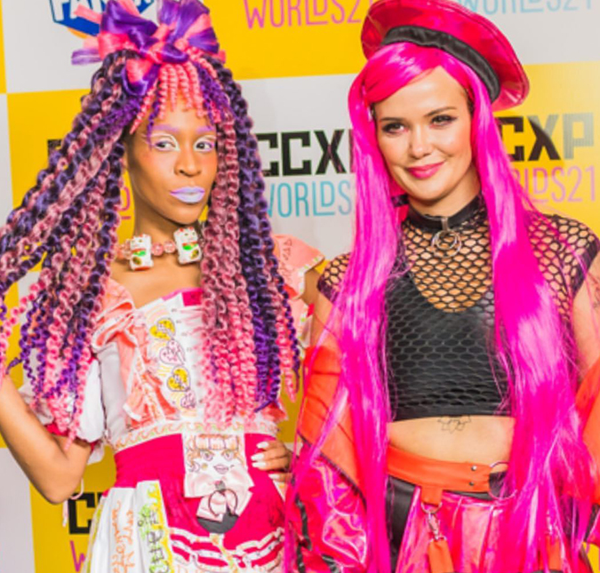 Karol Conká e Marcela Mc Gowan falam sobre <i>primeira vez</i> em painel da <i>CCXP Worlds 2021</i>