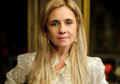 Qual vilã de Adriana Esteves você seria? Descubra!