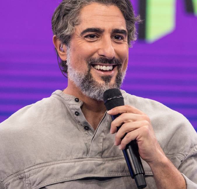 Marcos Mion estaria preocupado em tomar o lugar de Luciano Huck no <i>Domingão</i>