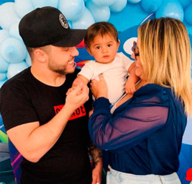 Nos oito meses de vida de Léo, Marília e Murilo se reuniram para uma festa animadíssima. Fofura, né? Nos oito meses de vida de Léo, Marília e Murilo se reuniram para uma festa animadíssima. Fofura, né?