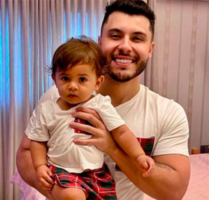 No Natal de 2020, Léo e Murilo apareceram assim, combinando o look! No Natal de 2020, Léo e Murilo apareceram assim, combinando o look!