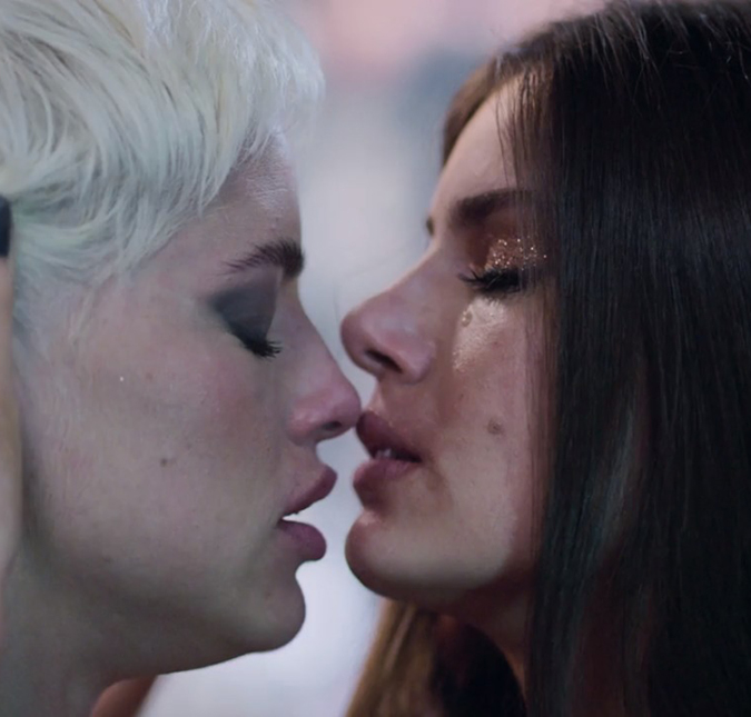 Internautas ressaltam química entre Camila Queiroz e Agatha Moreira nos novos episódios de <i>Verdades Secretas 2</i>, confira!