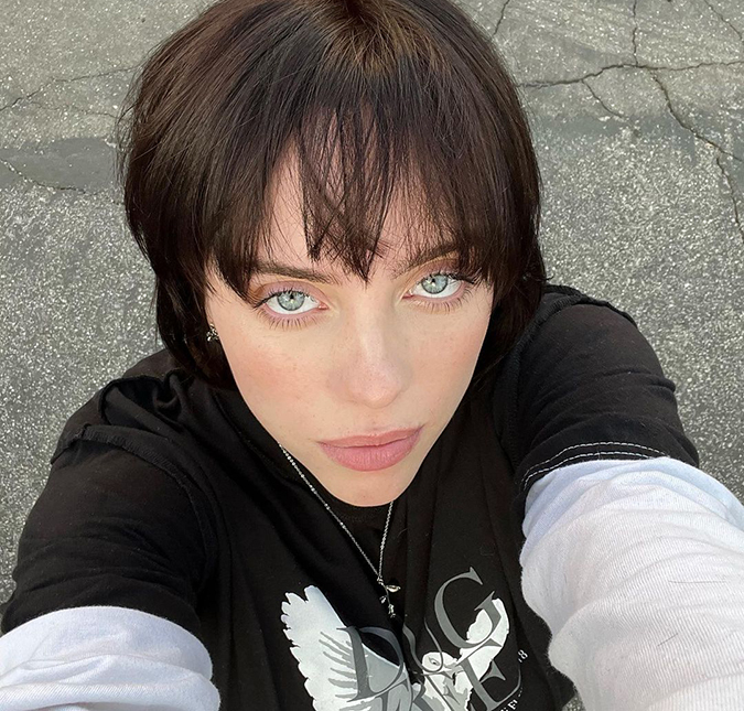Billie Eilish desabafa sobre consumo de pornografia: <I>- Realmente destruiu minha cabeça</i>