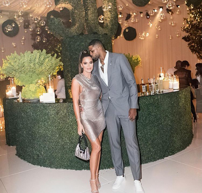 Tristan Thompson assume ter traído Khloé Kardashian com <I>personal trainer</i>