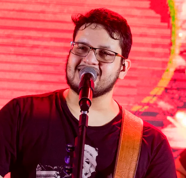 Internado, cantor Maurílio apresenta piora clínica e está sob ventilação mecânica