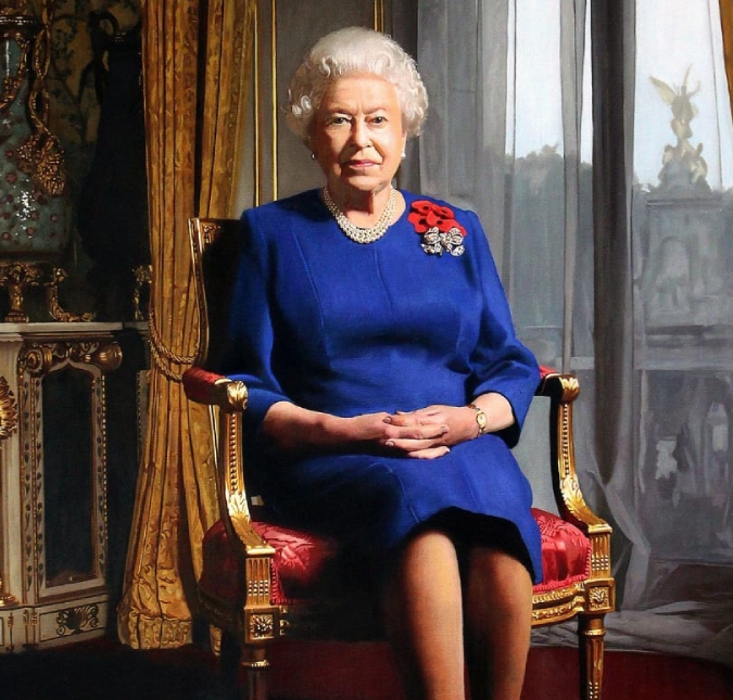 Rainha Elizabeth II está usando cadeira de rodas, diz apresentador