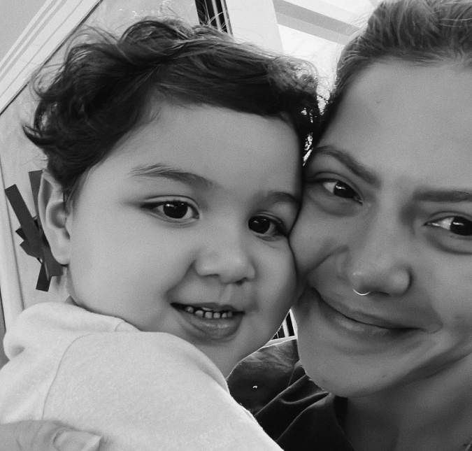 Sarah Poncio posta foto no aniversário de Josué e lamenta falta do filho: <i>A saudade é grande</i>