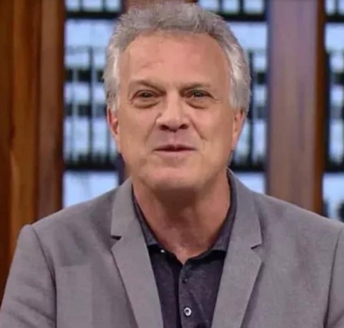 <i>TV Globo</i> decide não voltar com Pedro Bial para os estúdios em 2022