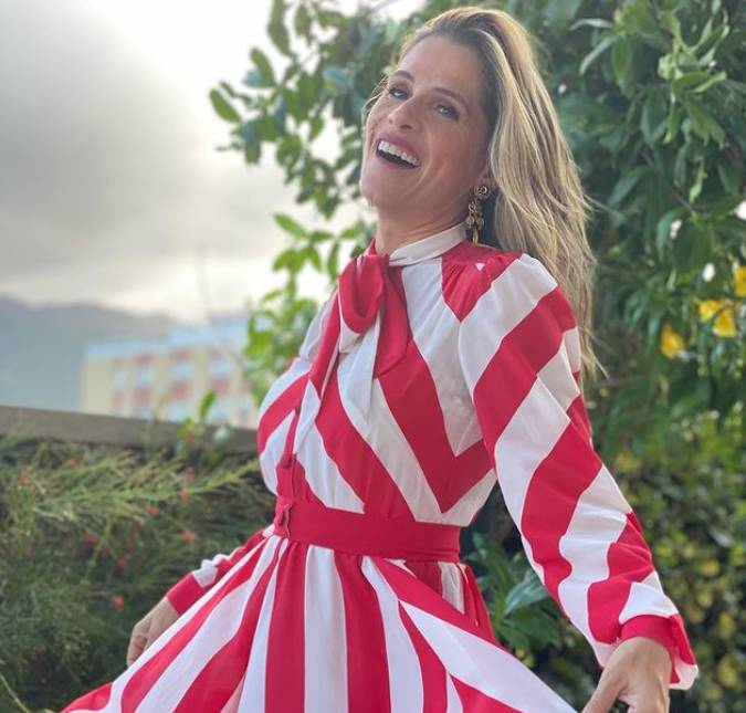 Ingrid Guimarães está pronta para assistir o <I>Big Brother Brasil 22</i>; confira!