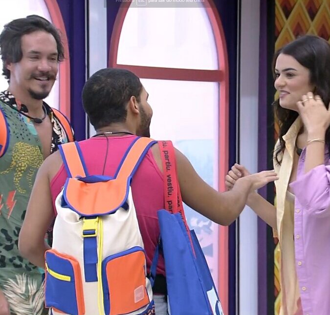 Alianças formadas, pérolas ao vivo e participantes com Covid-19. Confira como foi a estreia do <i>BBB22</i>!