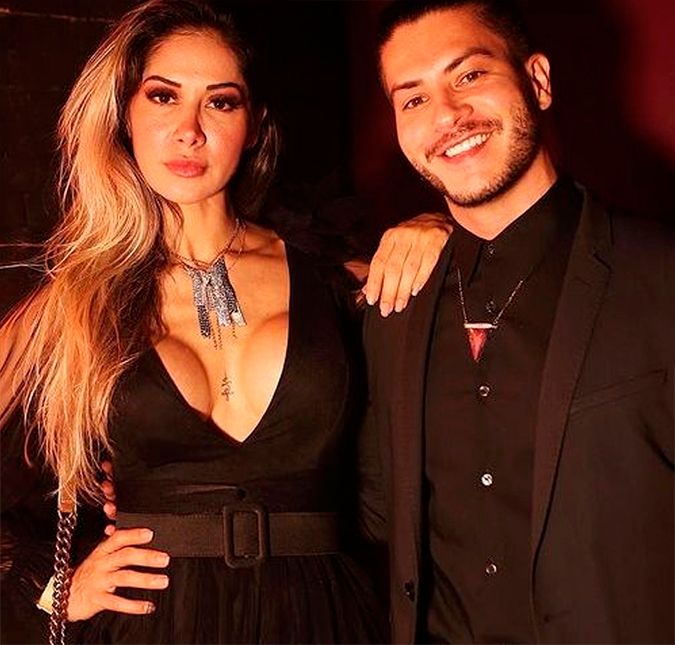 Os papais de Sophia possuem diversos momentos românticos nas redes sociais