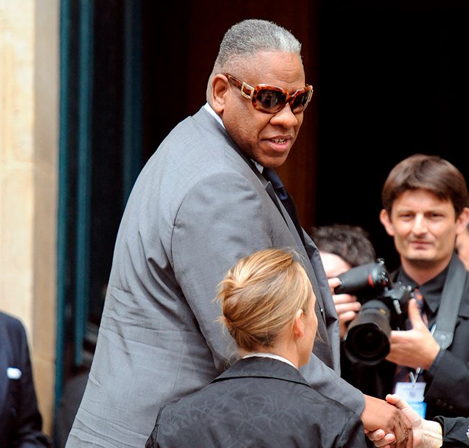 No dia 18 de janeiro, Andre Leon Talley morreu aos 73 anos de idade. De acordo com o TMZ, o jornalista e ex-diretor da Vogue estava internado em um hospital de Nova York, nos Estados Unidos. Nas redes sociais oficiais de Talley a morte foi confirmada, sem a divulgação da causa. É com grande tristeza que anunciamos o falecimento de Andre Leon Talley. O sr. Talley foi maior do que a vida, diretor criativo de longa data da Vogue durante sua ascensão ao domínio como a bíblia da moda mundial, dizia o comunicado.
