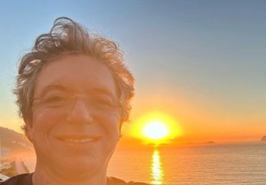 Boninho afirma que o <i>BBB22</i> <i>está muito calmo</i> e que os conflitos devem começar a acontecer