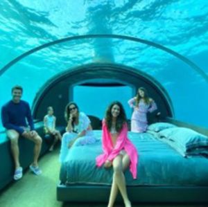 Rodrigo Faro passa férias nas Maldivas em hotel que tem diárias até 100 mil reais! Veja as diárias de hotéis mais caras que os famosos já pagaram!