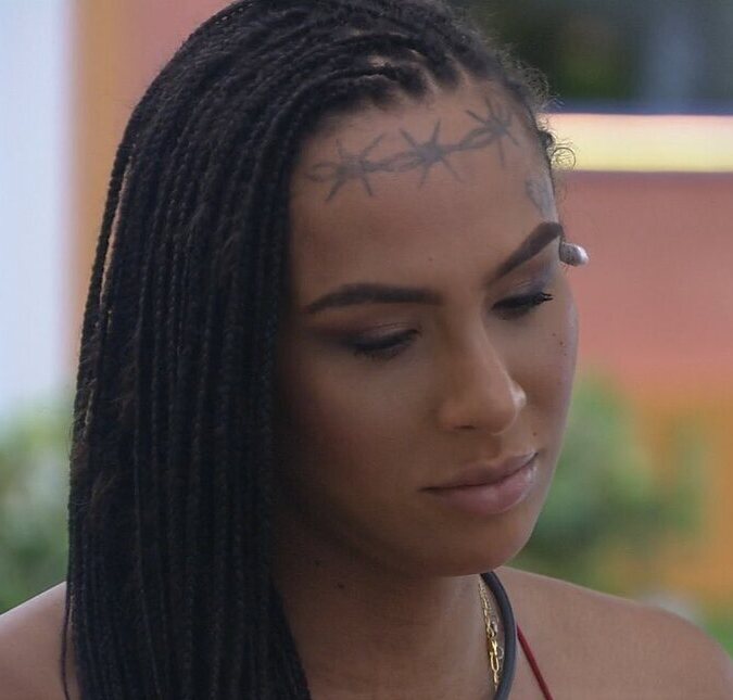 Linn da Quebrada é consolada por Jessilane após jogo da discórdia: <i>Já pensou se você é a nova Juliette?</i>