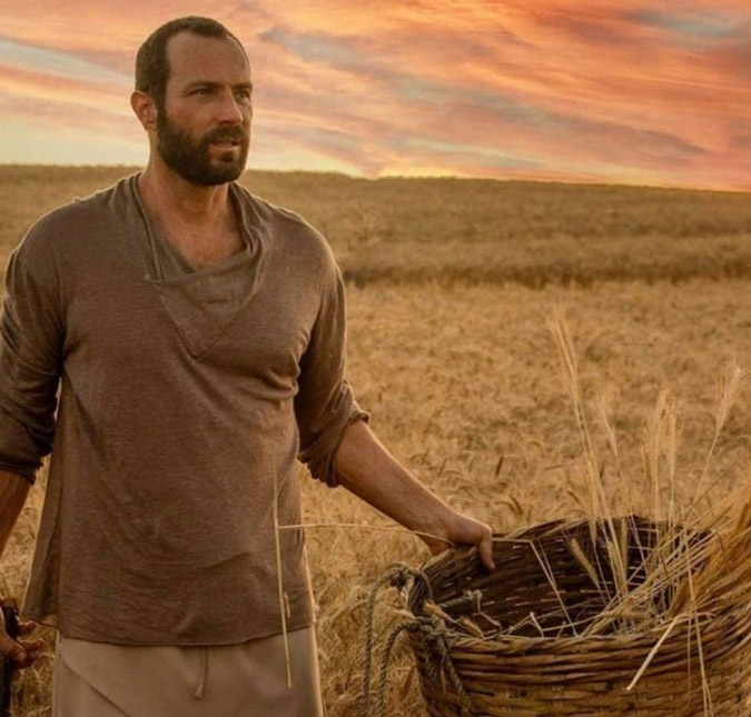 Fernando Pavão é escalado para nova novela da <I>Record TV: Um convite quase irrecusável</i>