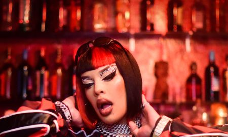 Gloria Groove grava clipe do <i>hit Vermelho</i> em favela paulistana; confira os cliques!