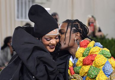 Rihanna está grávida de seu primeiro filho com A$AP Rocky, diz revista