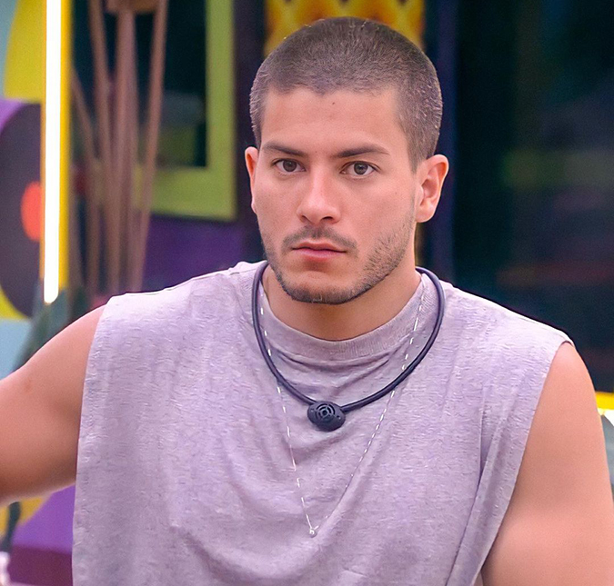 Maíra Cardi fala sobre alimentação de Arthur Aguiar no <i>BBB22</I>: <i>Quando você come exageradamente, é uma fuga</i>