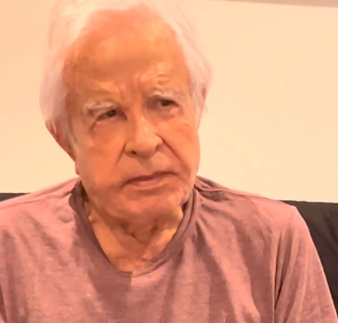 Cid Moreira presta solidariedade a Léo Batista após morte da esposa: <i>- Receba meu carinho</i>