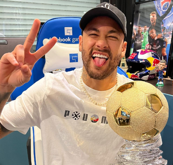 Neymar Jr. comemora 30 anos de idade com torneio de <I>poker</i>