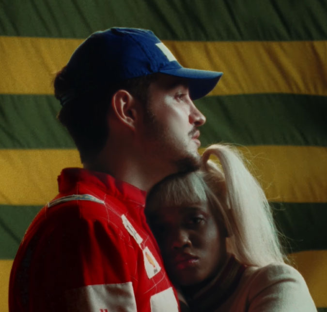 Jão homenageia Xuxa e Ayrton Senna em videoclipe oficial de <i>Idiota</i>, assista!