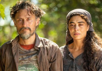 Juliana Paes e Enrique Diaz falam sobre participação em <i>Pantanal</i>: <i>É uma novela com personalidade específica</i>